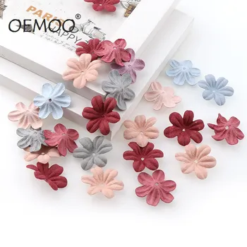 30 adet Küçük Zarif Deri Çiçekler El Yapımı yapay çiçek Kafa Düğün Dekorasyon DIY Scrapbooking Craft Sahte Çiçek