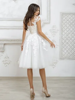 Kısa Gelinlik 2021 Beyaz Kadınlar İçin Kap Kollu Dantel Aplikler Boho Gelin Elbise Prenses Sevimli Robe De Mariée Illusion