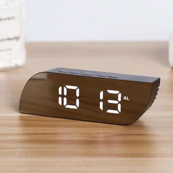 LED Dijital akıllı çalar saat Masa Elektronik Masaüstü Saat USB Uyandırma Saat Sıcaklık Otomatik Parlaklık Yatak Odası Başucu Saati