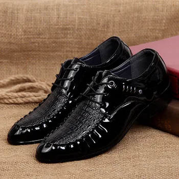 Takım elbise Ayakkabı Erkekler Resmi İtalyan Moda Ofis Ayakkabı Erkekler Elbise Patent Deri erkek resmi ayakkabı Erkekler Klasik Zapatos De Charol Hombre